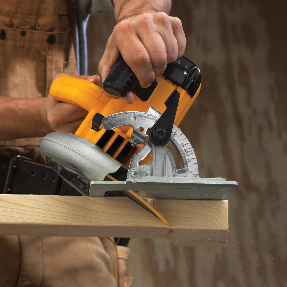 Sierra Circular 7 1/4" 1800w 5100rpm Dewalt